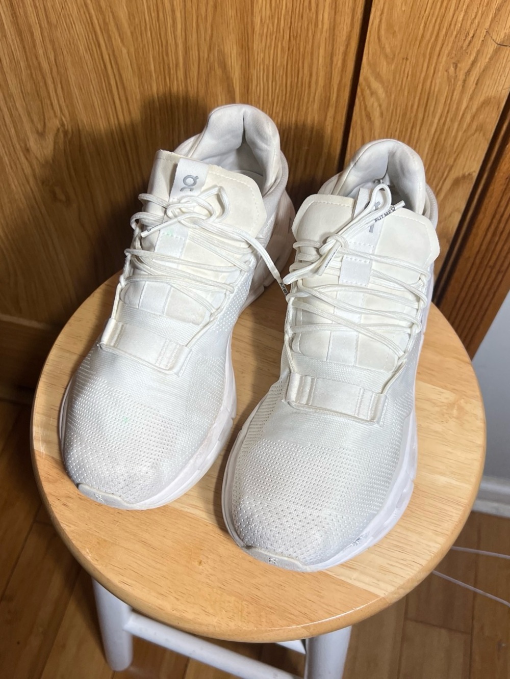 On Running Women's White Lightweight Athletic Sneakers